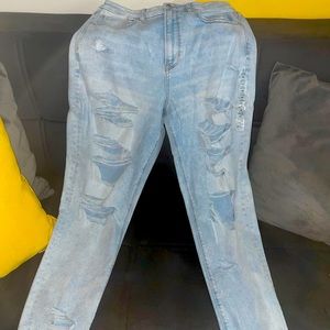 American Eagle mom jeans size 12 curvy